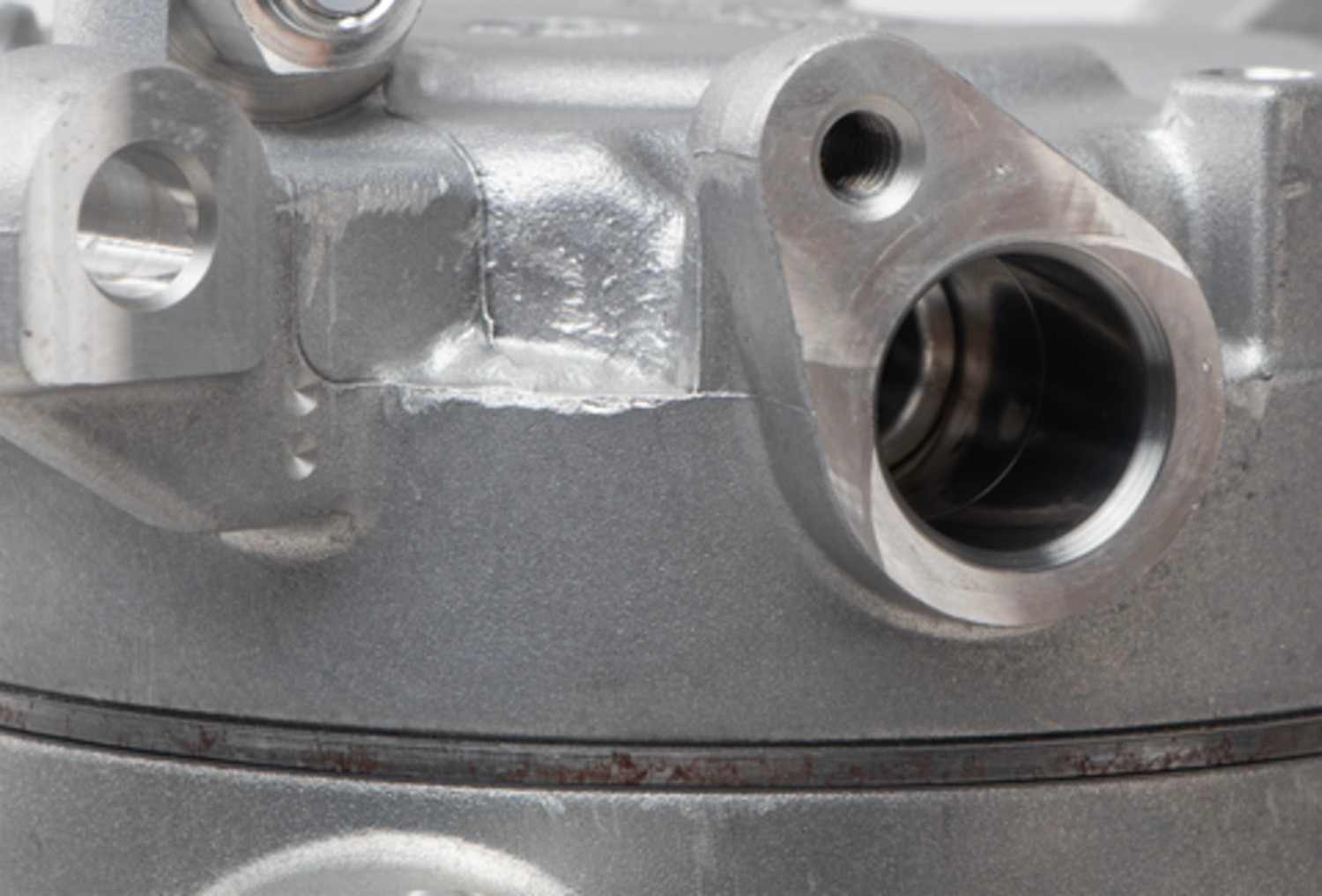 Four Seasons New Hannon HV14 Compressor w/ Clutch 158394