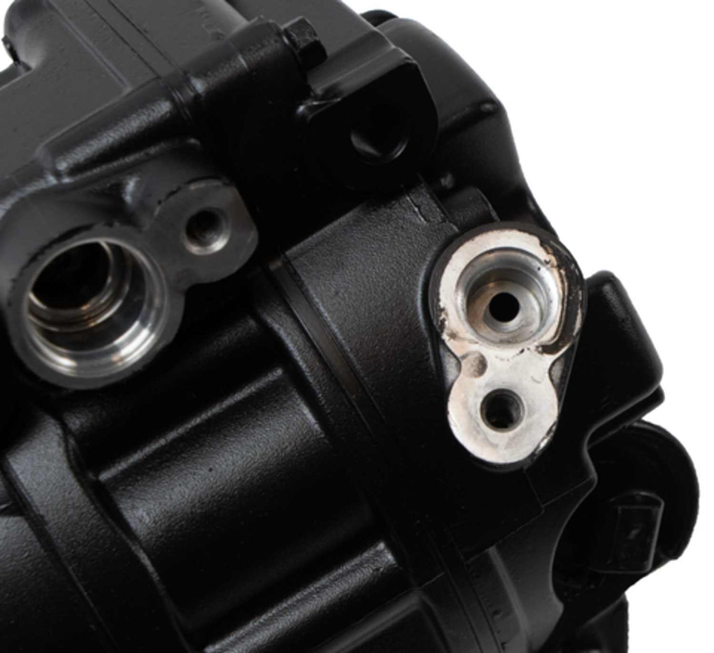 Four Seasons Reman Halla HCC-VS18 Compressor w/ Clutch 167355