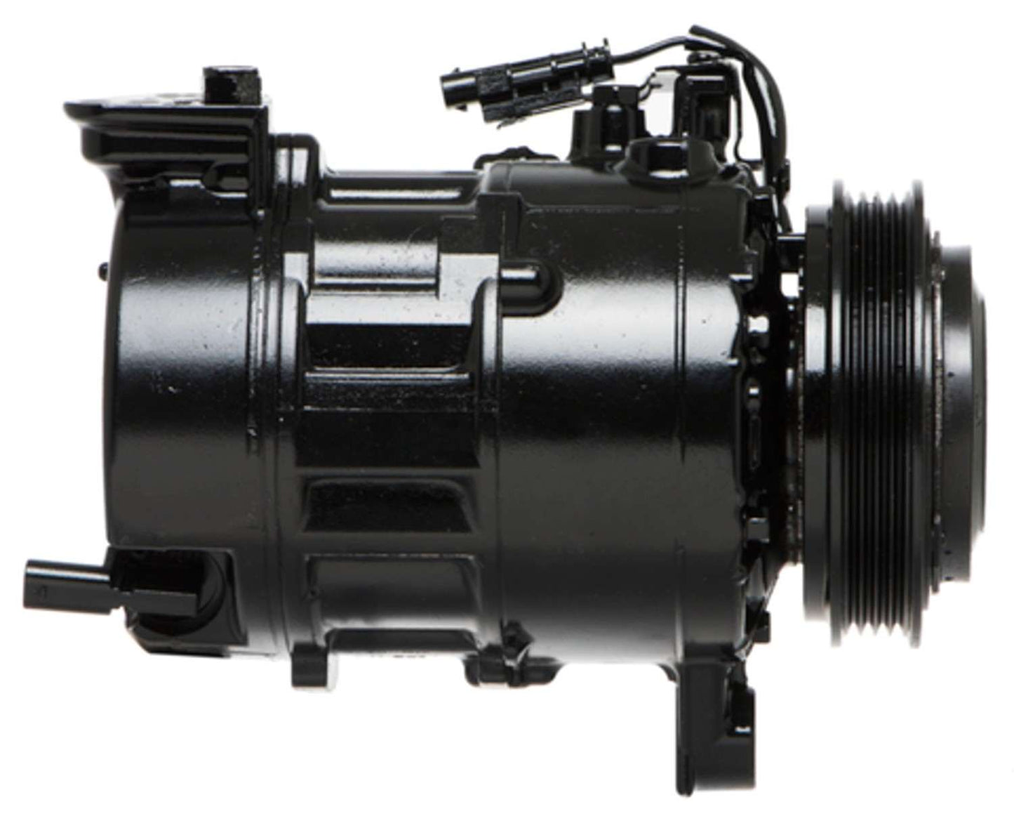 Four Seasons Reman Nippondenso 7SAS18A Compressor w/ Clutch 197333