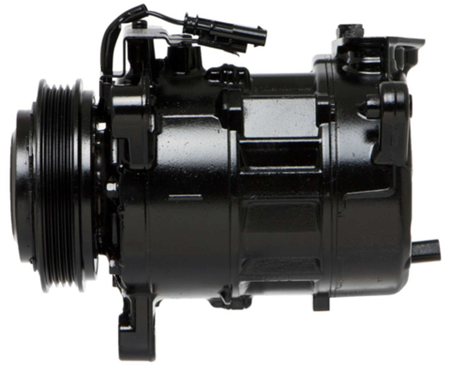 Four Seasons Reman Nippondenso 7SAS18A Compressor w/ Clutch 197333