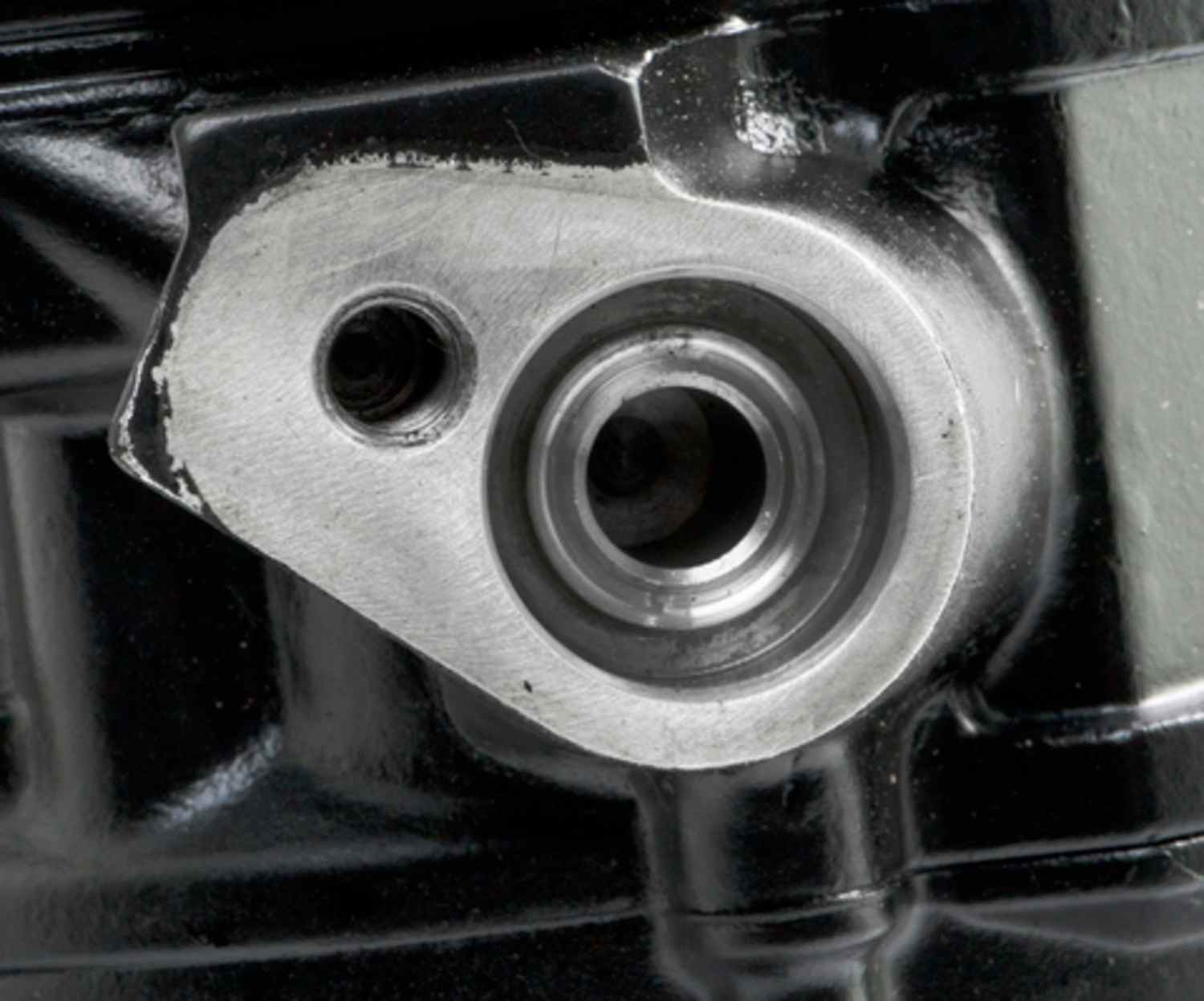 Four Seasons Reman Nippondenso 7SBH17 Compressor w/ Clutch 197357