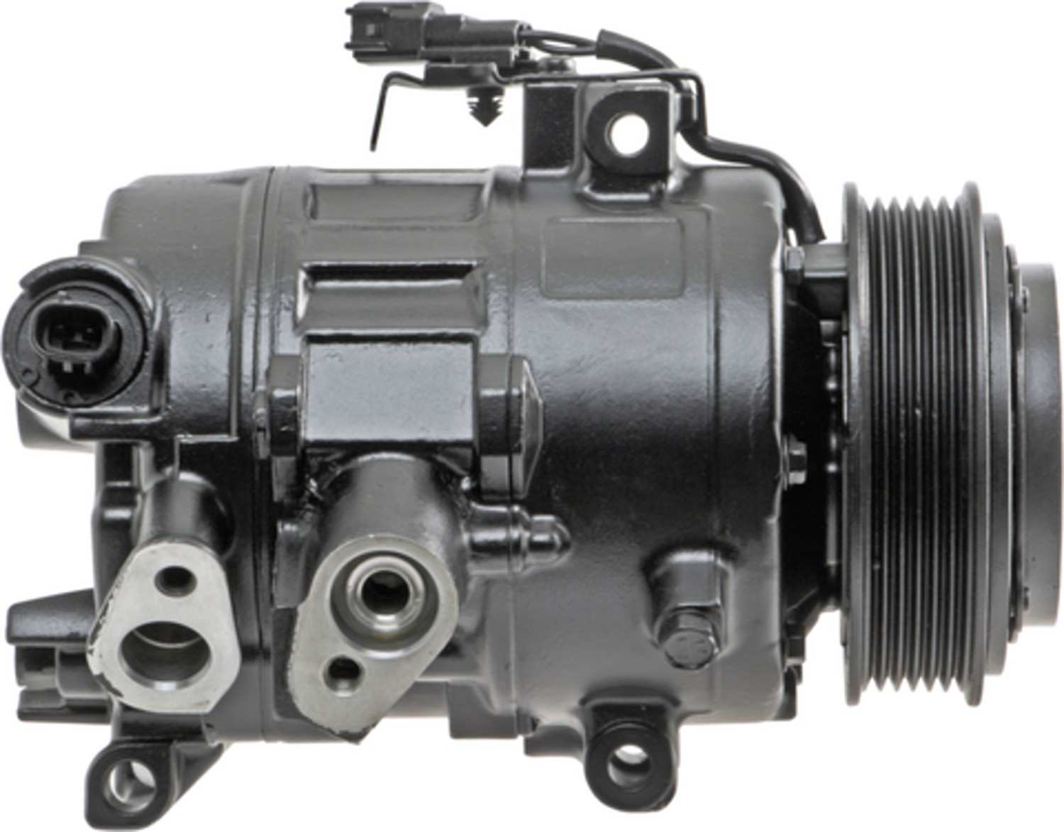 Four Seasons Reman Nippondenso 7SBH17 Compressor w/ Clutch 197357