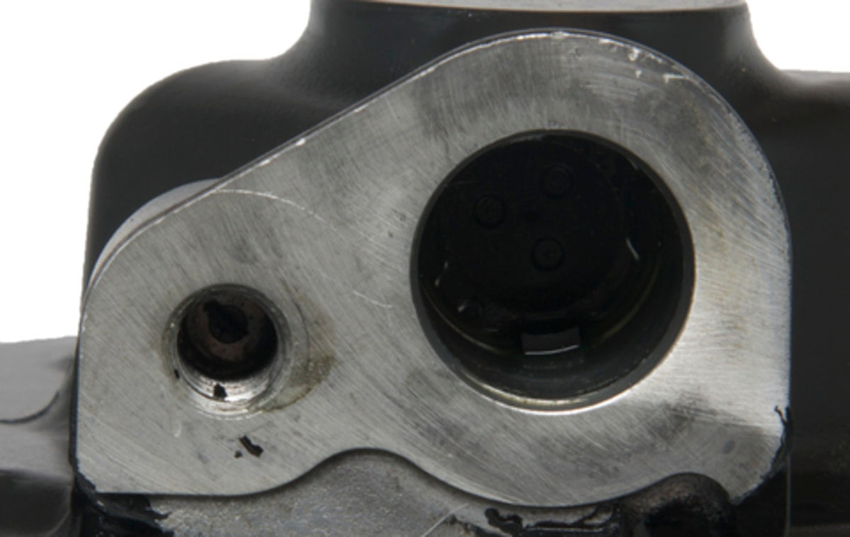 Four Seasons Reman Nippondenso 7SBH17 Compressor w/ Clutch 197375
