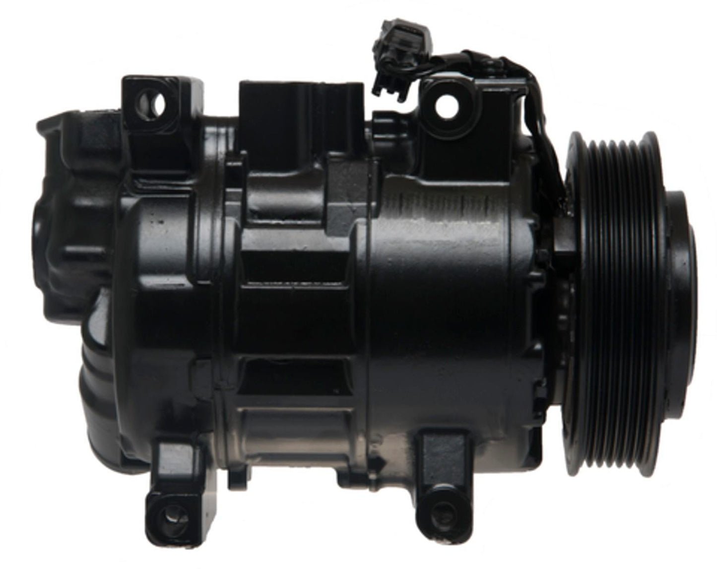 Four Seasons Reman Nippondenso 7SBH17 Compressor w/ Clutch 197375