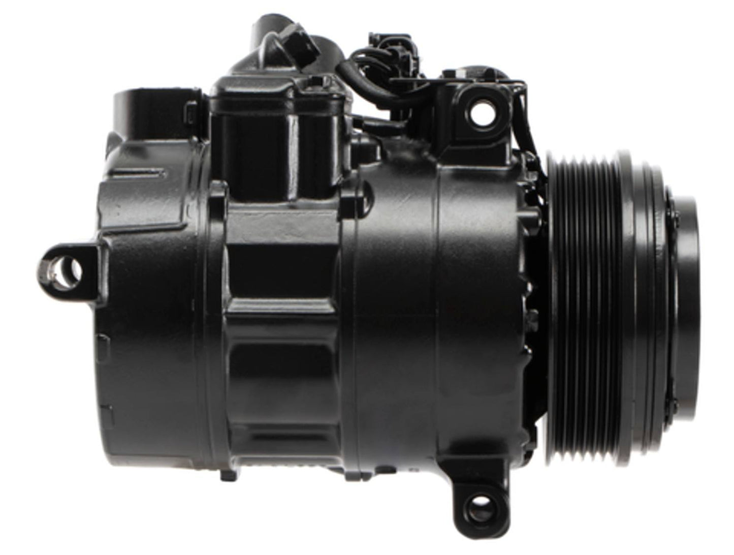 Four Seasons Reman Nippondenso 6SBU16 Compressor w/ Clutch 197379