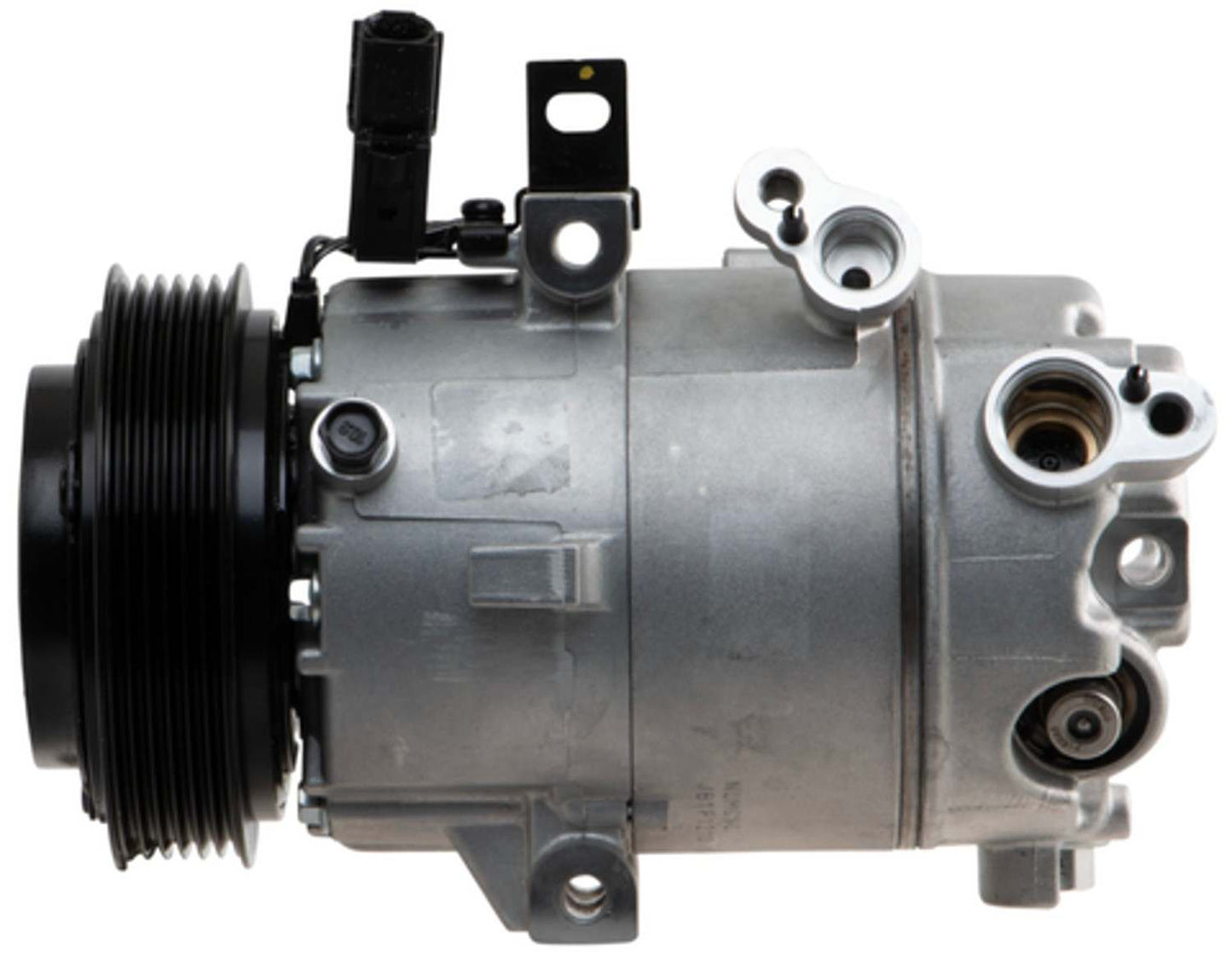 Four Seasons New Nippondenso VS14M Compressor w/ Clutch 198332