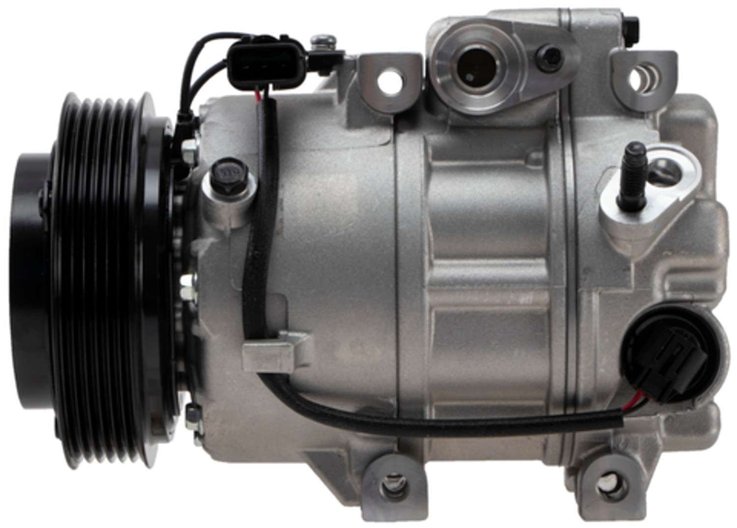 Four Seasons New Halla HCC-VS18 Compressor w/ Clutch 198350