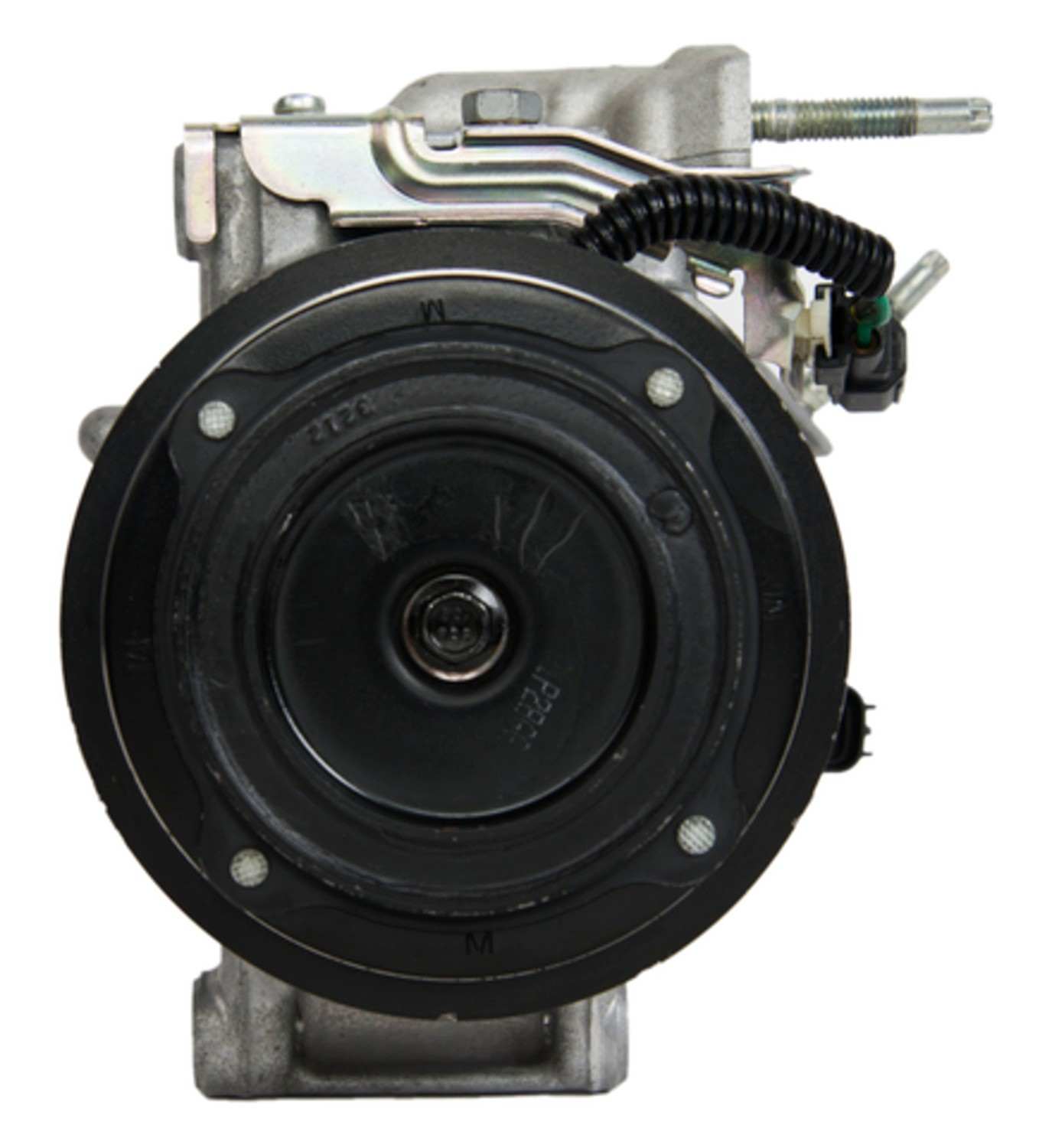 Four Seasons New Nippondenso 7SBH17 Compressor w/ Clutch 198358