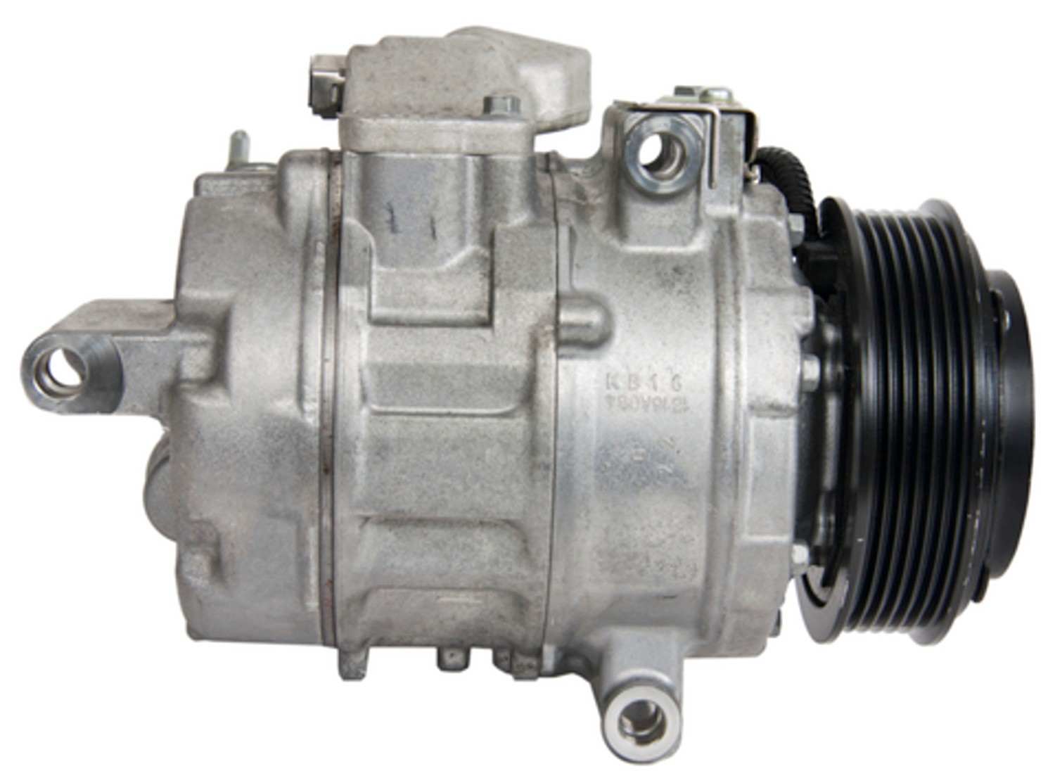 Four Seasons New Nippondenso 7SBH17 Compressor w/ Clutch 198358