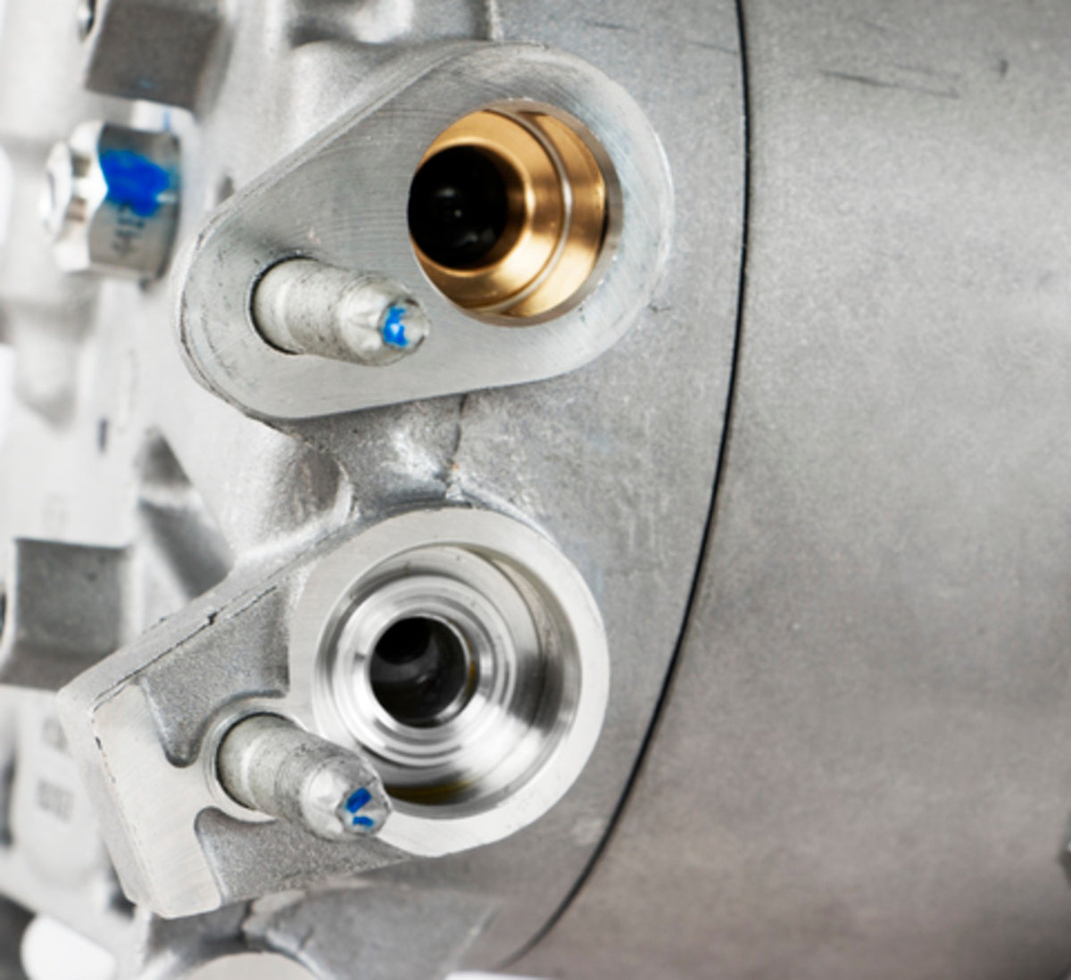 Four Seasons New Halla HCC Compressor w/ Clutch 198359