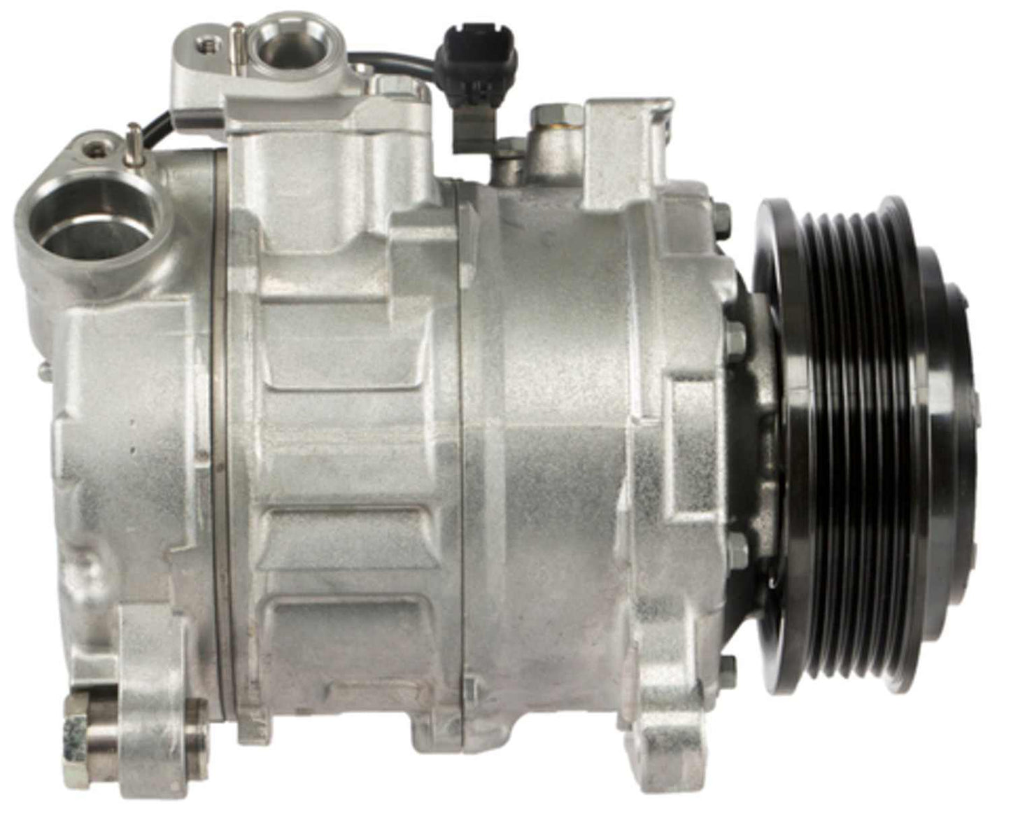 Four Seasons New Nippondenso 7SEU17A Compressor w/ Clutch 198365