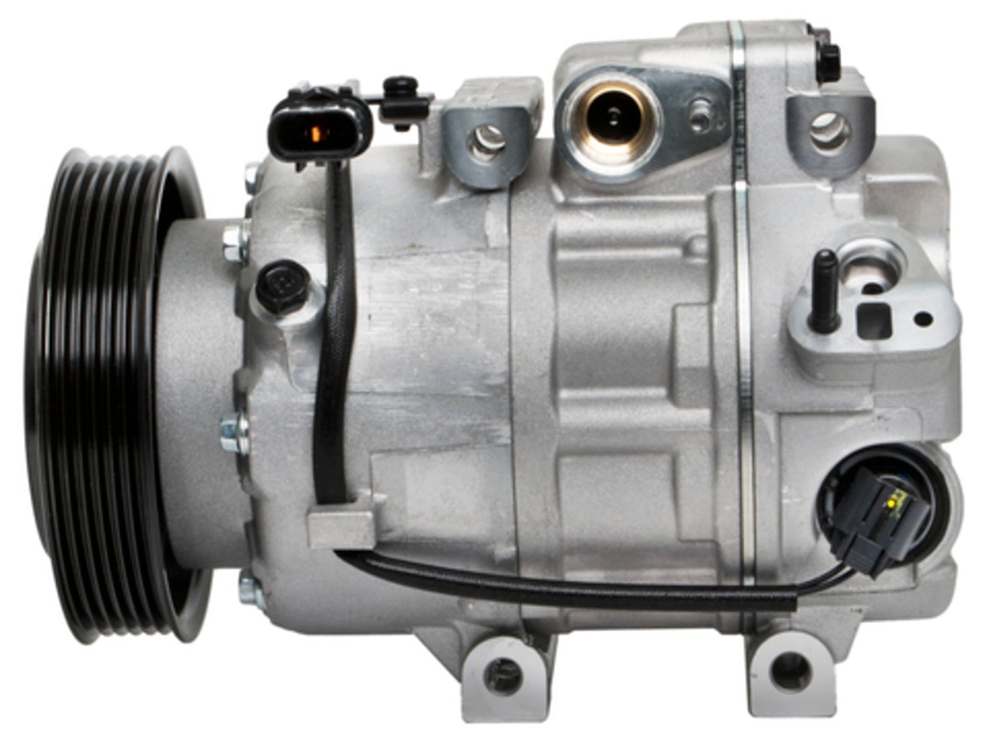 Four Seasons New Halla VS18E Compressor w/ Clutch 198376