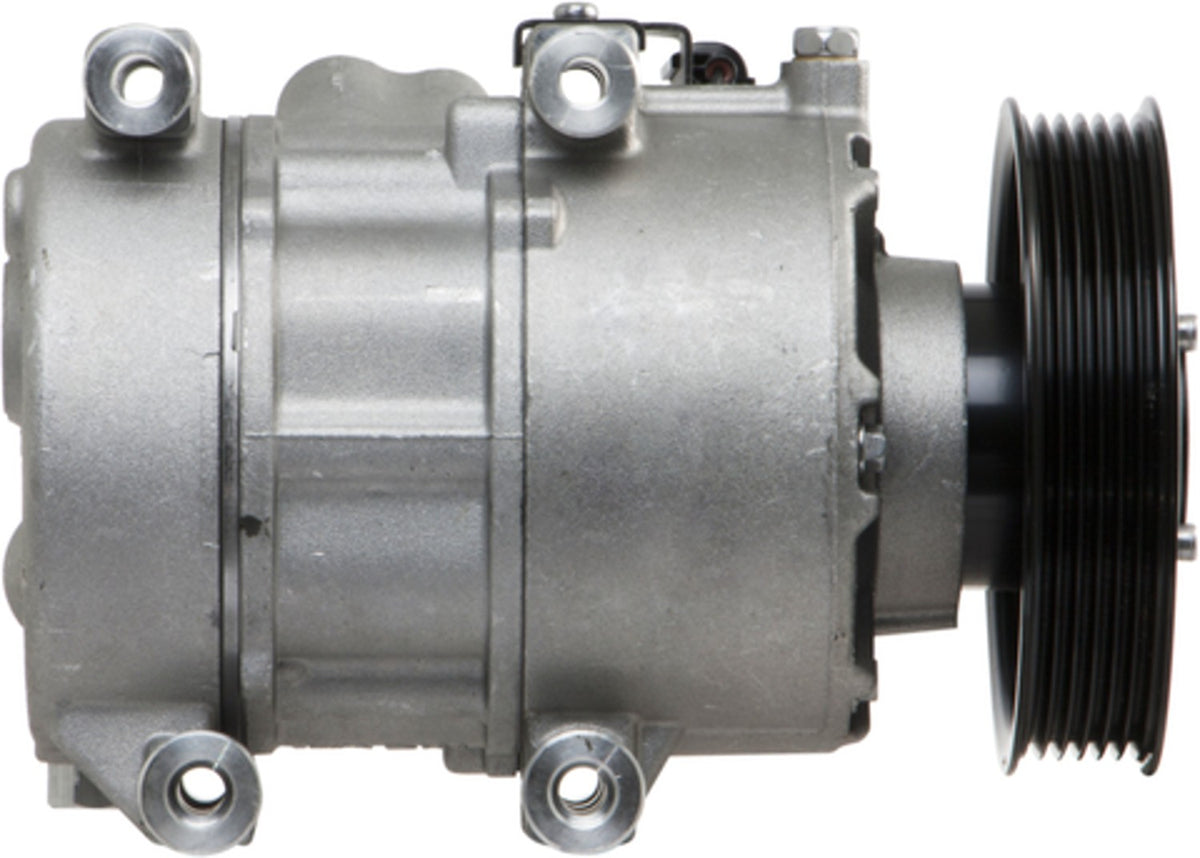 Four Seasons New Halla HCC-DVE16 Compressor w/ Clutch 198386