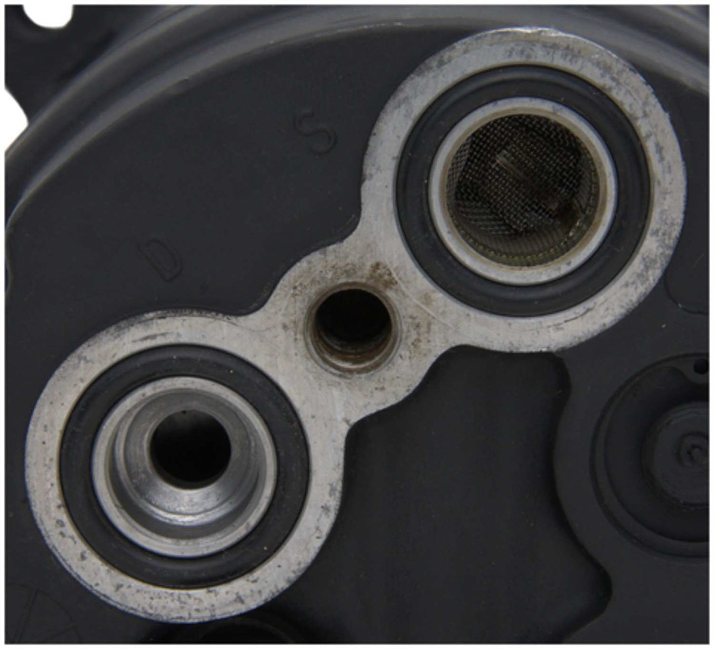 Four Seasons Reman GM V5 Compressor w/ Clutch 57276