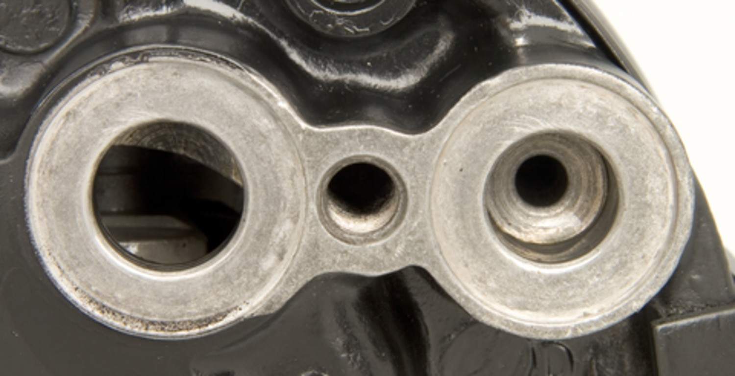 Four Seasons Reman R4 Lightweight Compressor w/ Clutch 57943