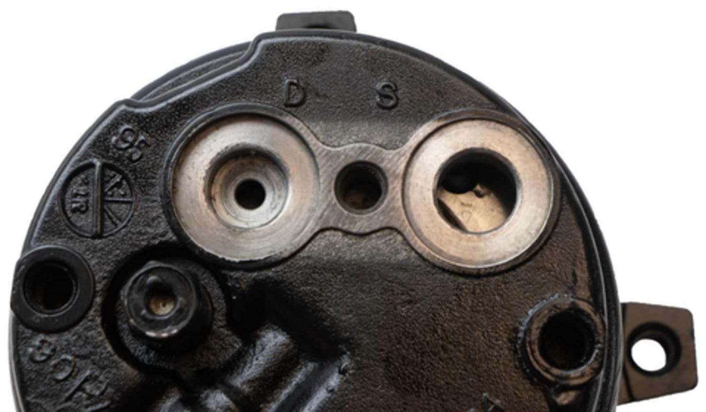 Four Seasons Reman GM V5 Compressor w/ Clutch 57981