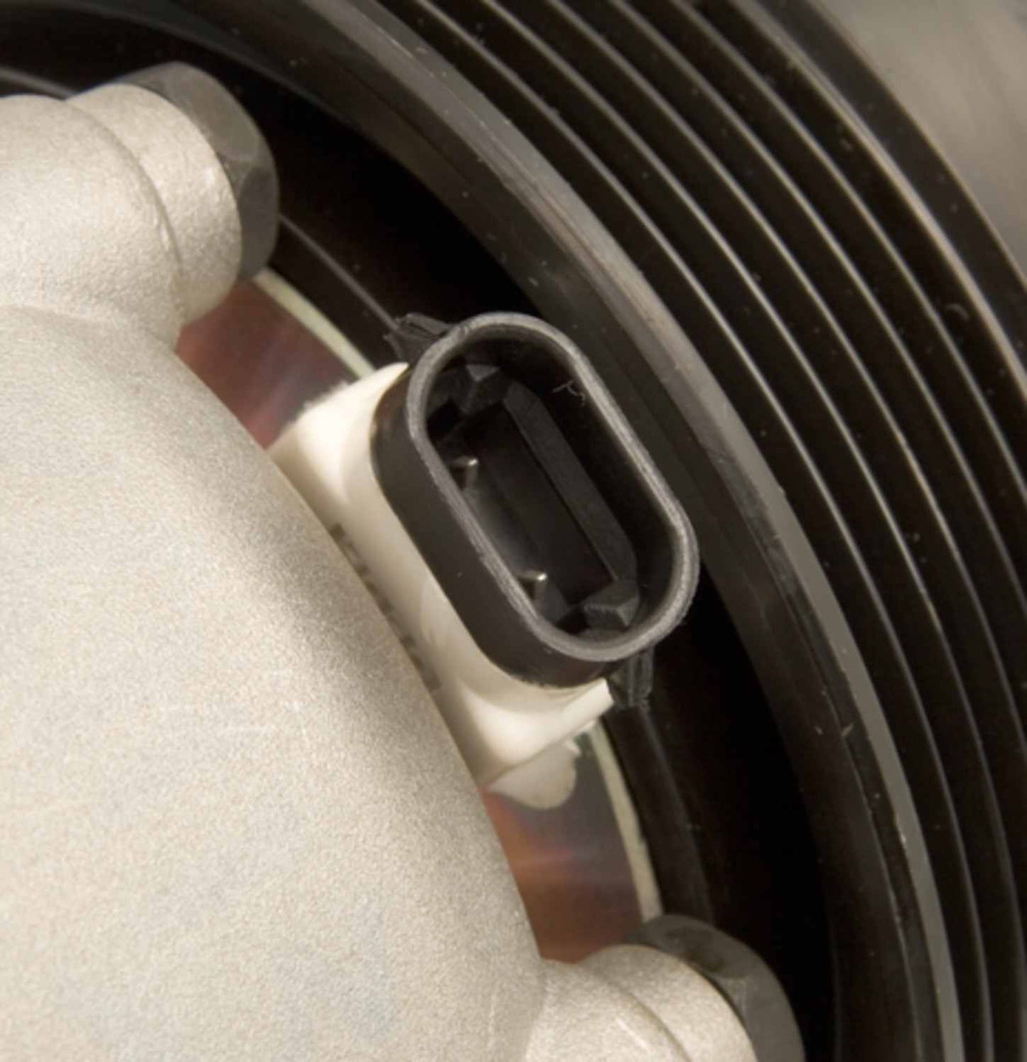 Four Seasons New GM V5  Compressor w/ Clutch 58978