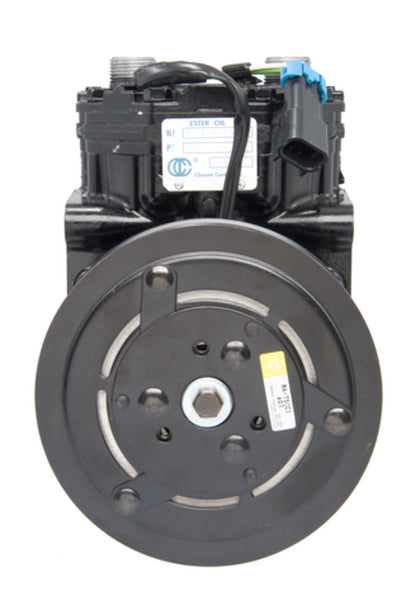 Four Seasons New York 209/210 CCI w/ Clutch 68022