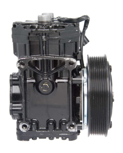 Four Seasons New York 209/210 CCI w/ Clutch 68022