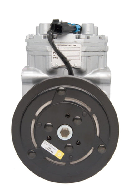 Four Seasons New York 209/210 CCI w/ Clutch 68026