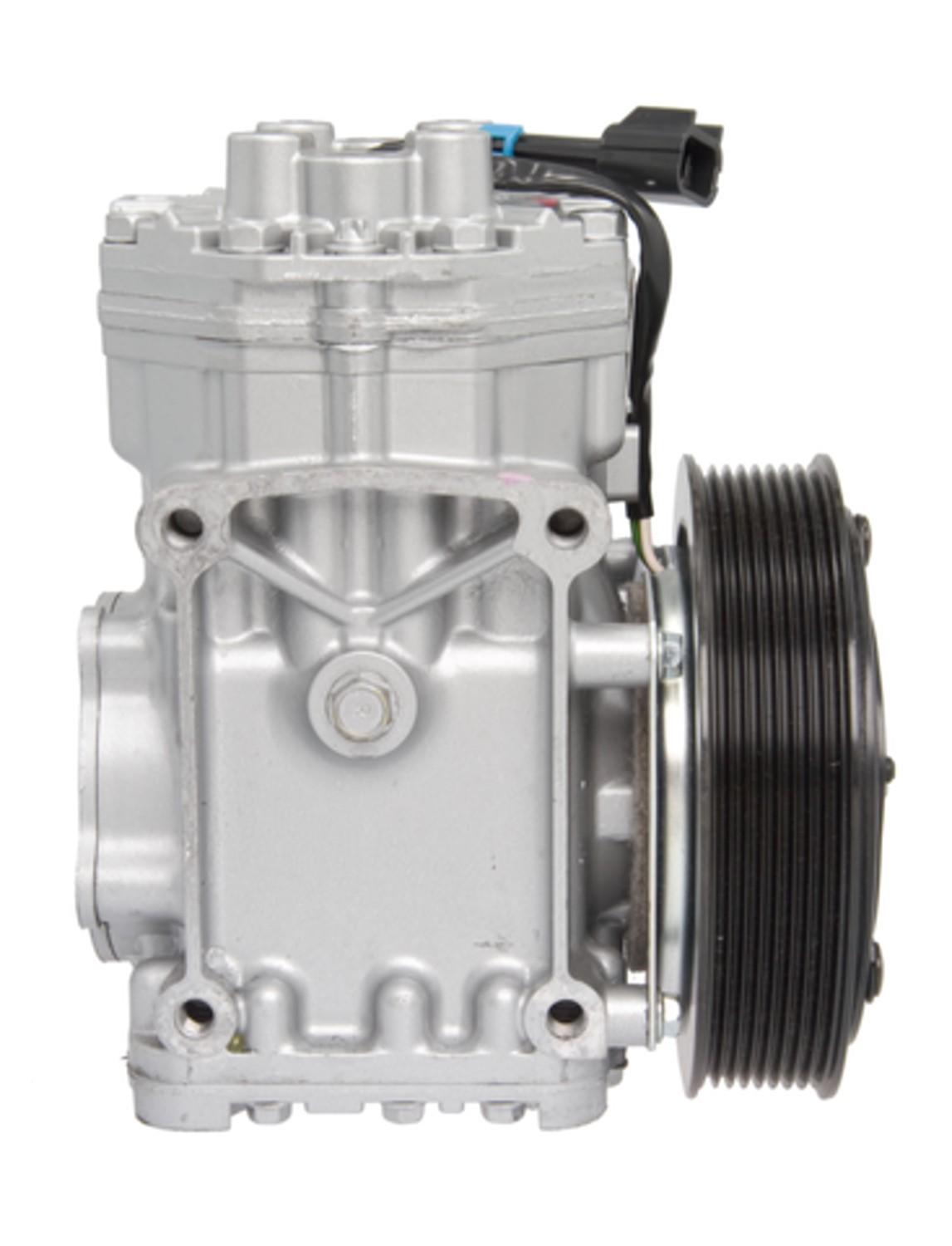 Four Seasons New York 209/210 CCI w/ Clutch 68026