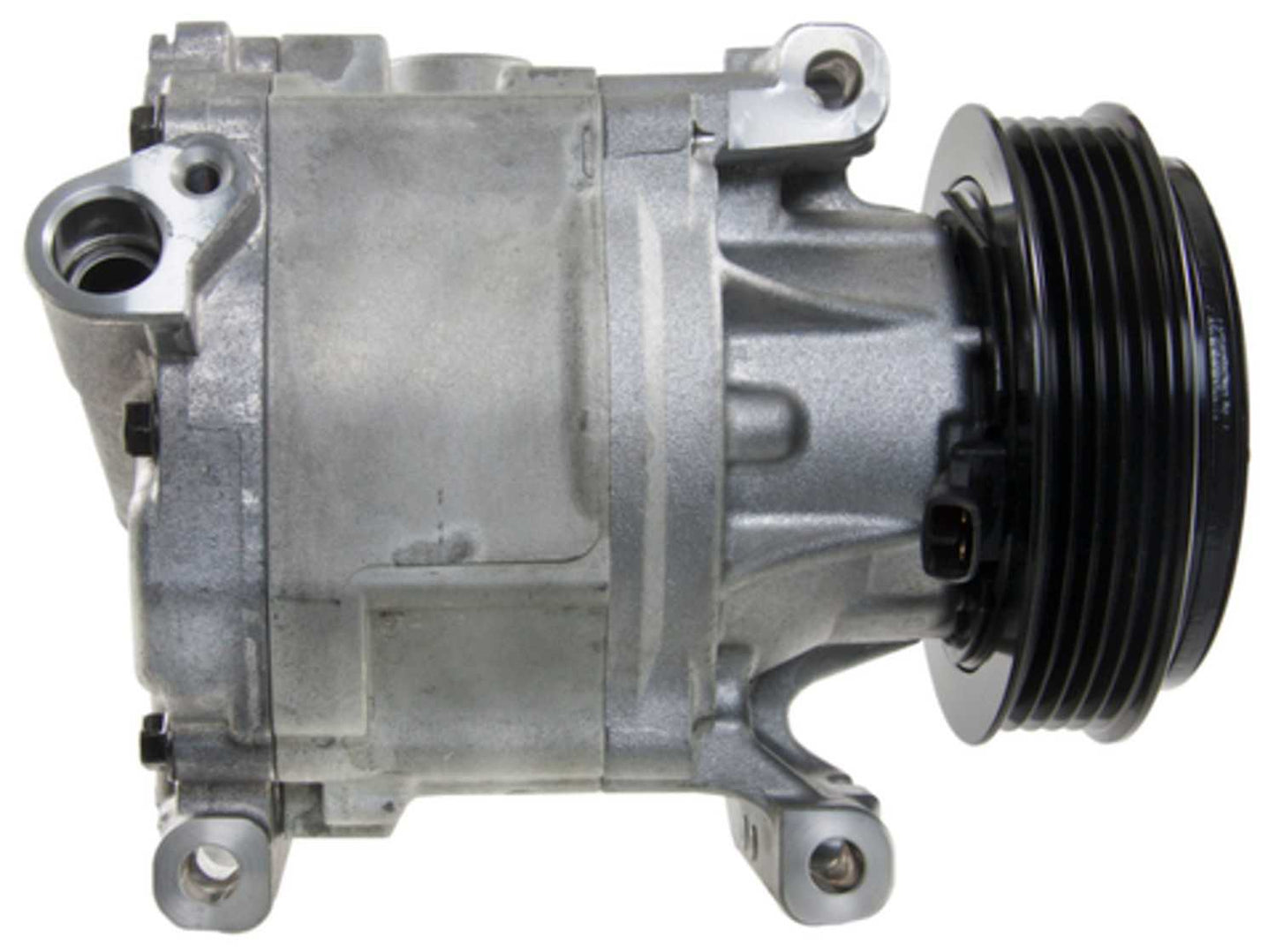 Four Seasons New Nippondenso SCSB06C Compressor w/ Clutch 68323