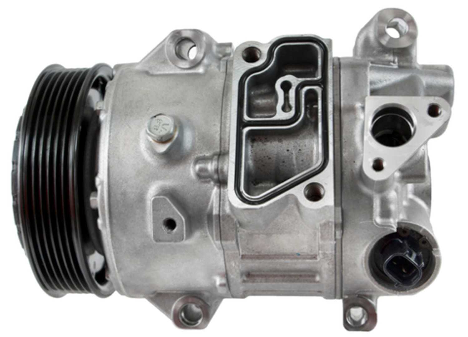 Four Seasons New Nippondenso TSE17C Compressor w/ Clutch 68325