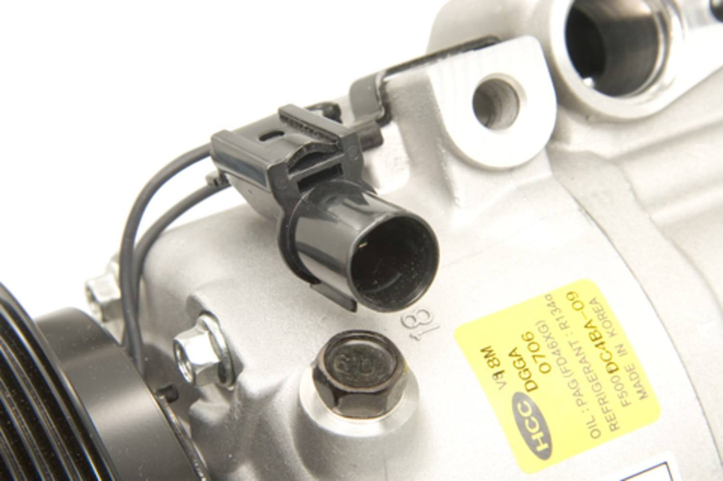 Four Seasons New Halla VS16M Compressor w/ Clutch 68348