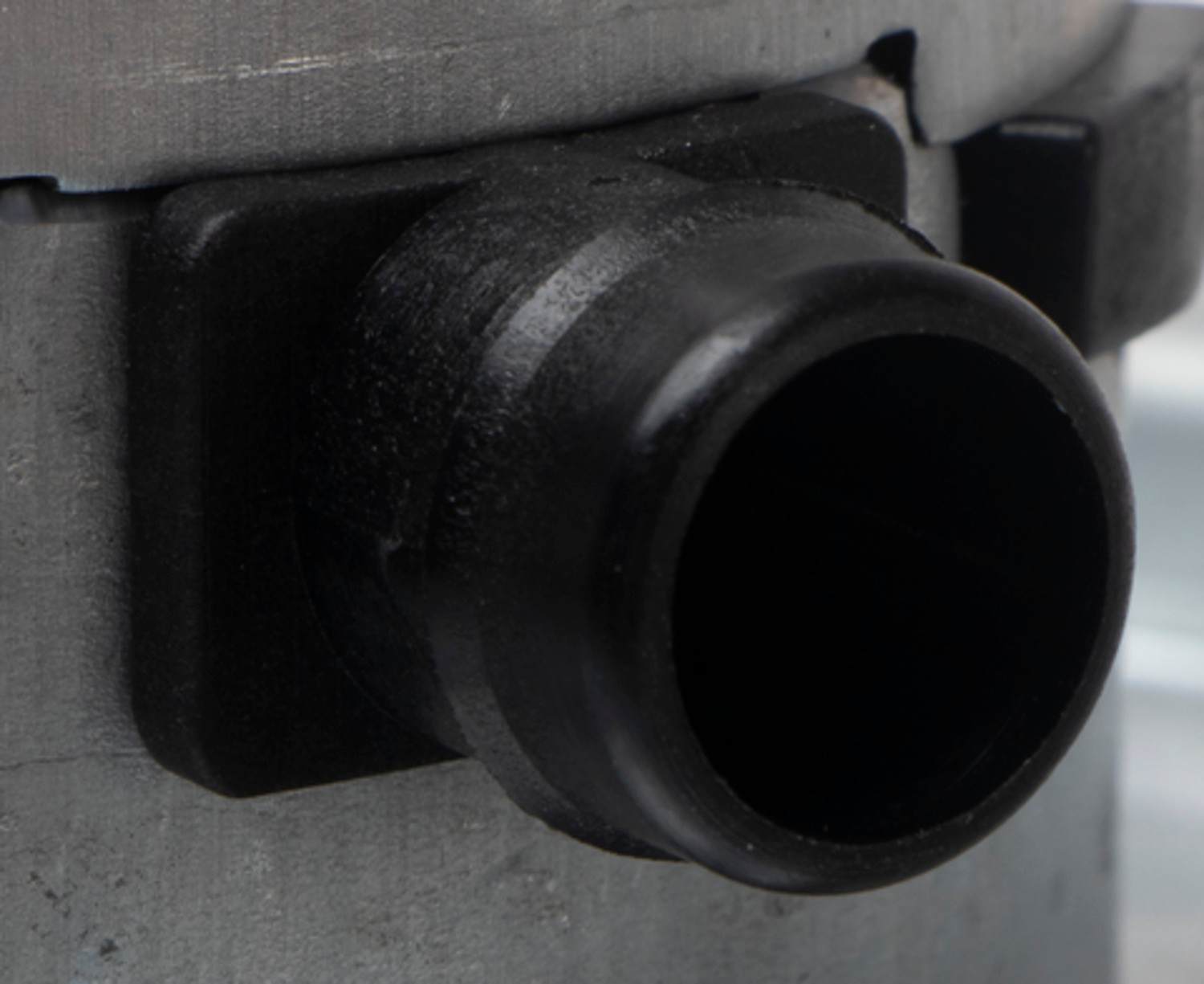 Four Seasons Flanged Vented CCW Blower Motor w/ Wheel 75219