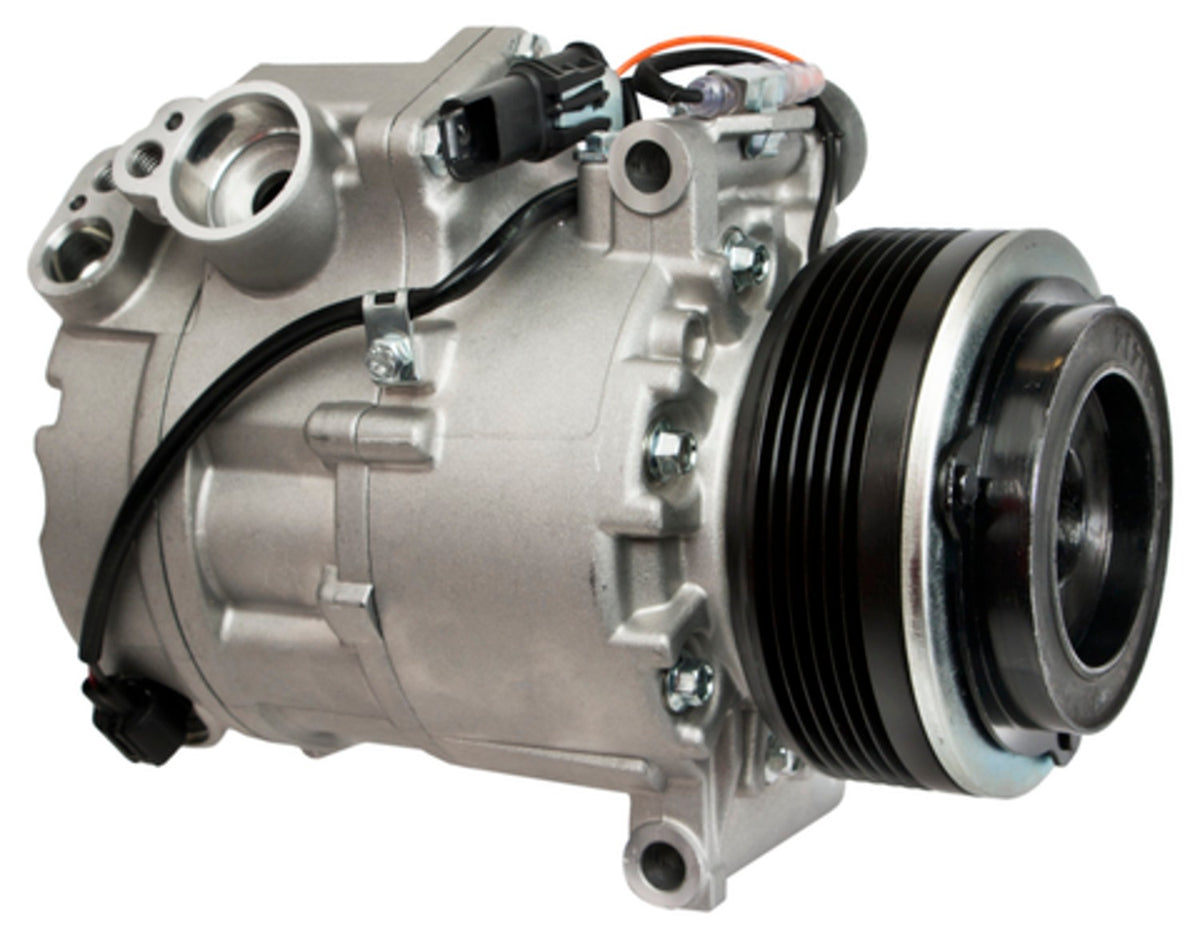 Four Seasons New Nihon/Calsonic CSE717 Compressor w/ Clutch 98447