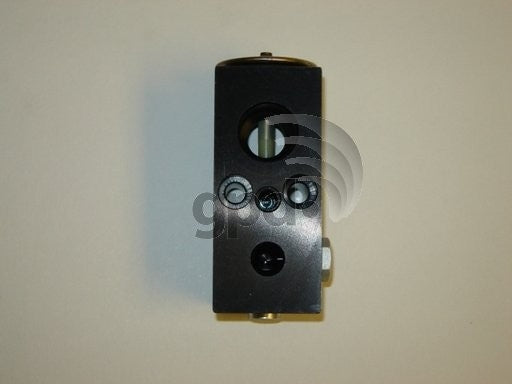 Global Parts Distributors LLC A/C Receiver Drier Kit 9421834