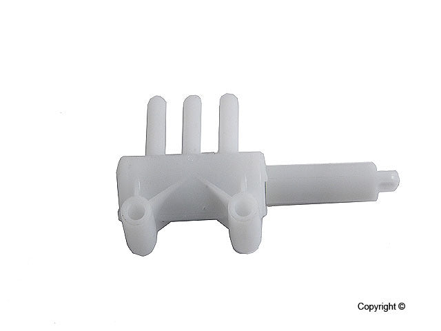 Genuine Parts Company Vacuum Power Change-Over Valve