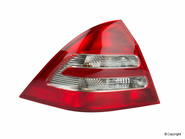 Genuine Parts Company Tail Light