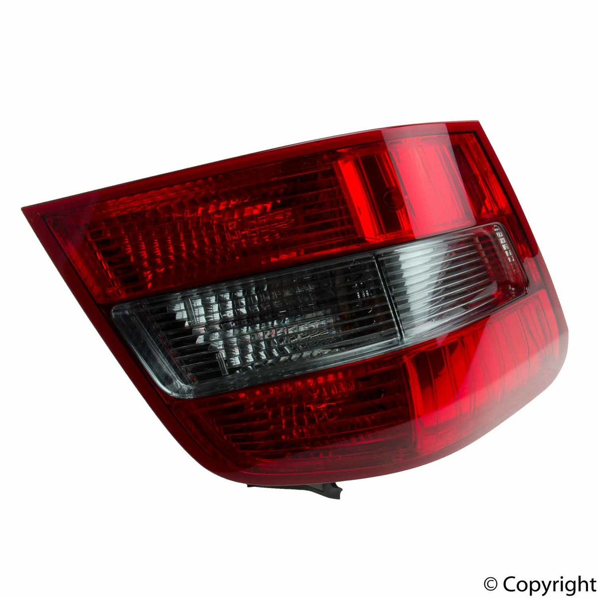 Genuine Parts Company Tail Light