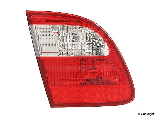 Genuine Parts Company Tail Light
