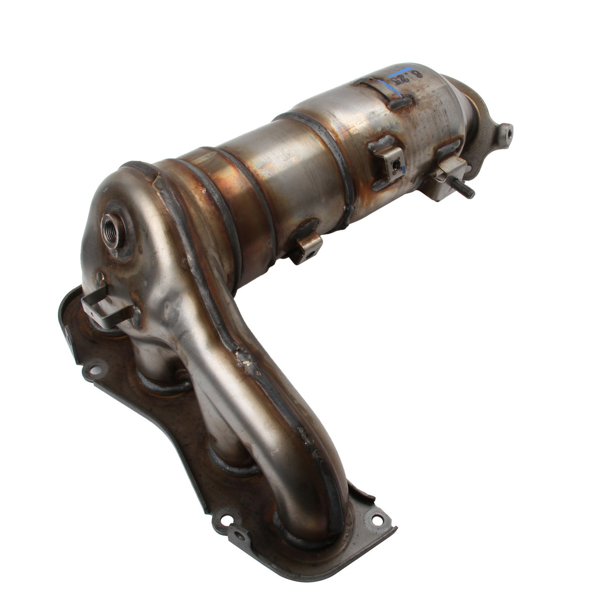 Genuine Parts Company Exhaust Manifold with Integrated Catalytic Converter