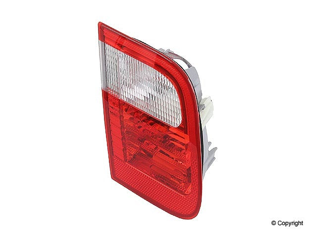 Genuine Parts Company Tail Light