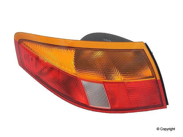 Genuine Parts Company Tail Light