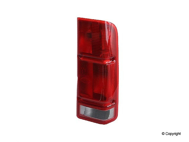 Genuine Parts Company Tail Light