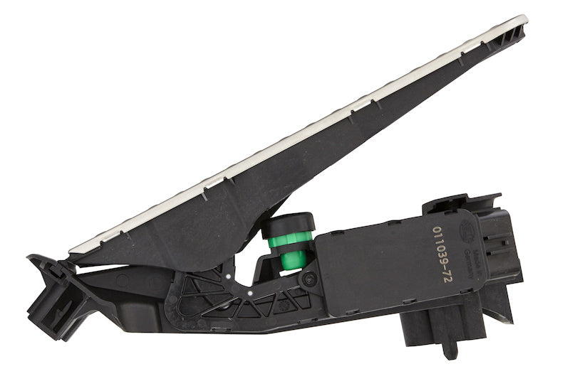Hella Accelerator Pedal Sensor 011039721