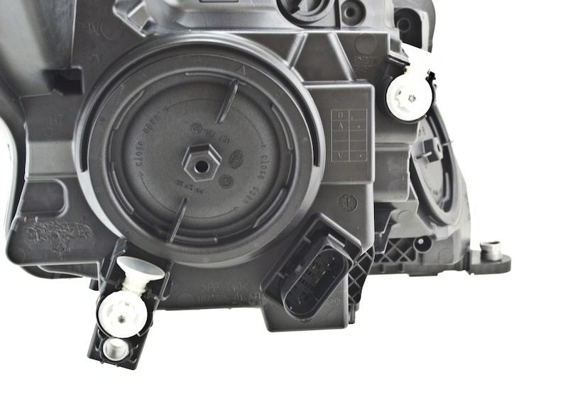 Hella 2016 Mercedes Metris Head Lamp Assembly - Left 011284551