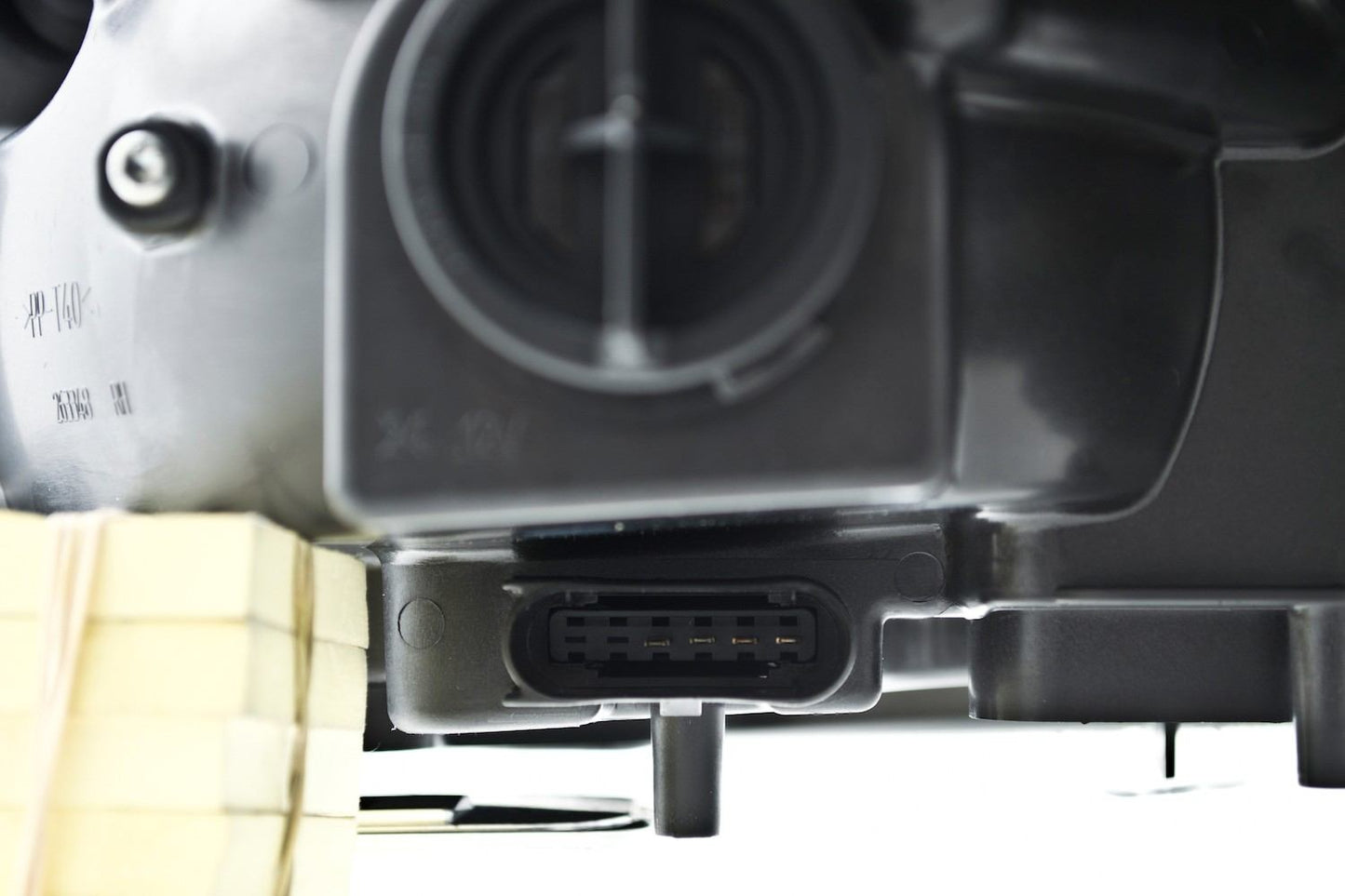 Hella Headlight Assembly 263400861