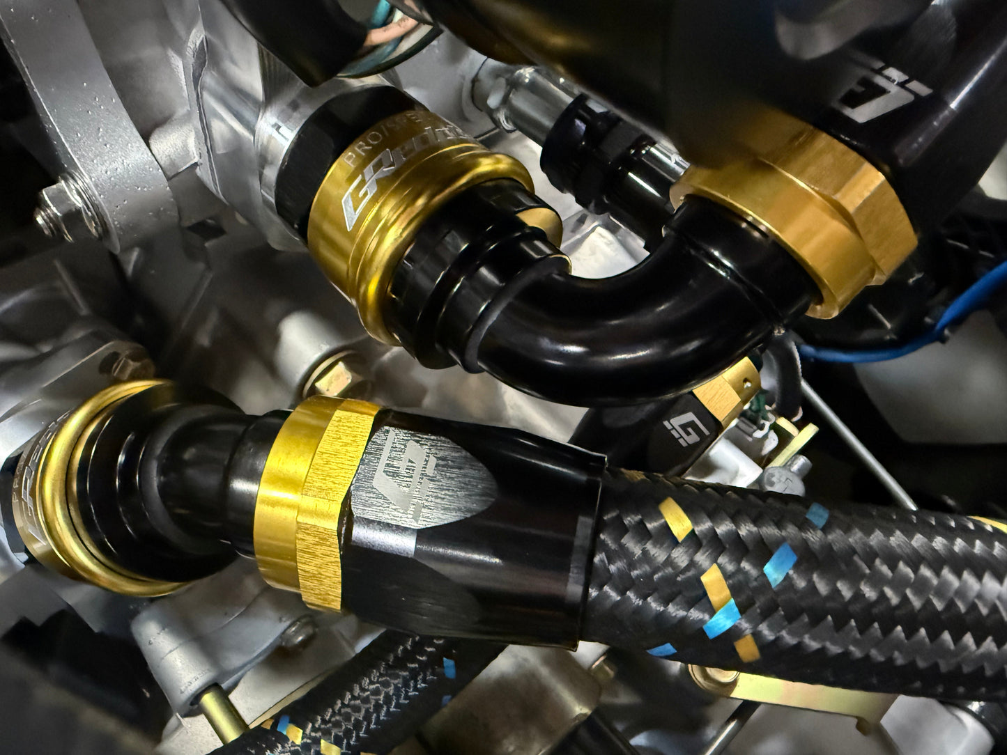 CATALOG GREDDY PRO/SPEC 90 DEG. QUICK-RELEASE HOSE END(s) - BLACK/GOLD - (12860490 12860690 12860890 12861090 12861290 12861690 12862090)