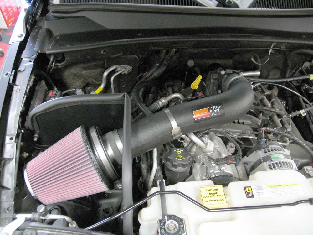 K&N Engineering K&N 04-07 Jeep Liberty V6-3.7L Performance Intake Kit 57-1540