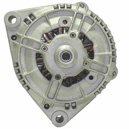 Quality-Built Alternator 15670