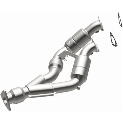 MagnaFlow Volkswagen Touareg HM Grade Federal / EPA Compliant Direct-Fit Catalytic Converter