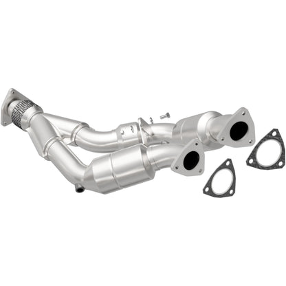 MagnaFlow Volkswagen Touareg HM Grade Federal / EPA Compliant Direct-Fit Catalytic Converter