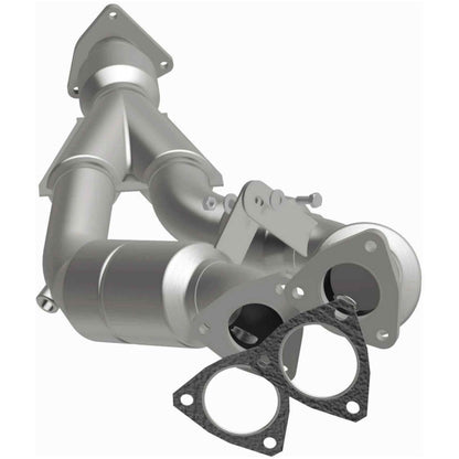 MagnaFlow Volkswagen Touareg HM Grade Federal / EPA Compliant Direct-Fit Catalytic Converter