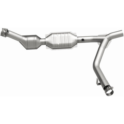 MagnaFlow Exhaust Products Catalytic Converter 458033