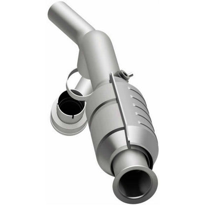 MagnaFlow OEM Grade Federal / EPA Compliant Direct-Fit Catalytic Converter